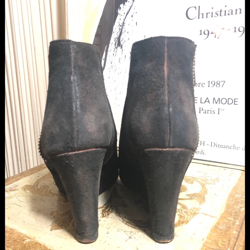 Sz7-FREE PEOPLE DISTRESSED BLACK/BROWN SUEDE BOOTS - Picture 5 of 16